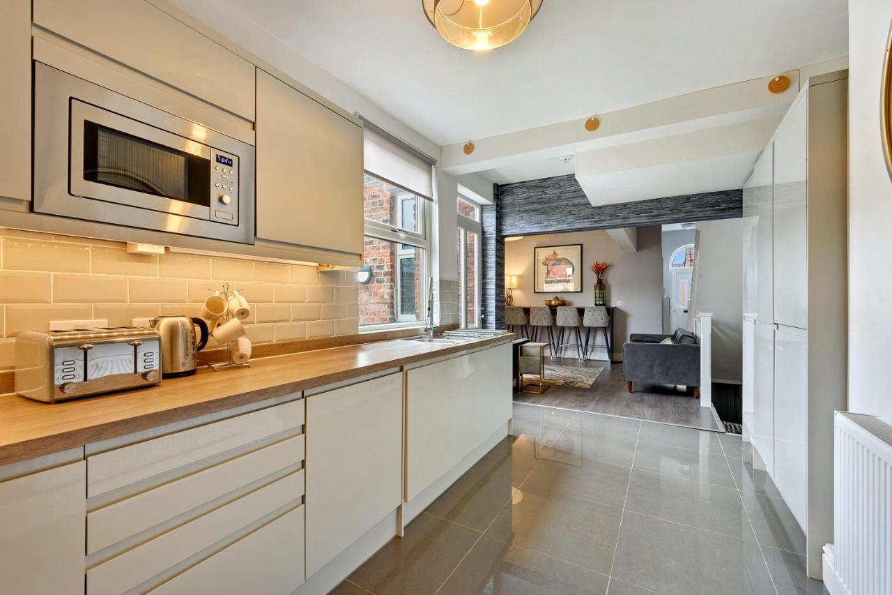 Host & - The Kensington Townhouse Holiday home *